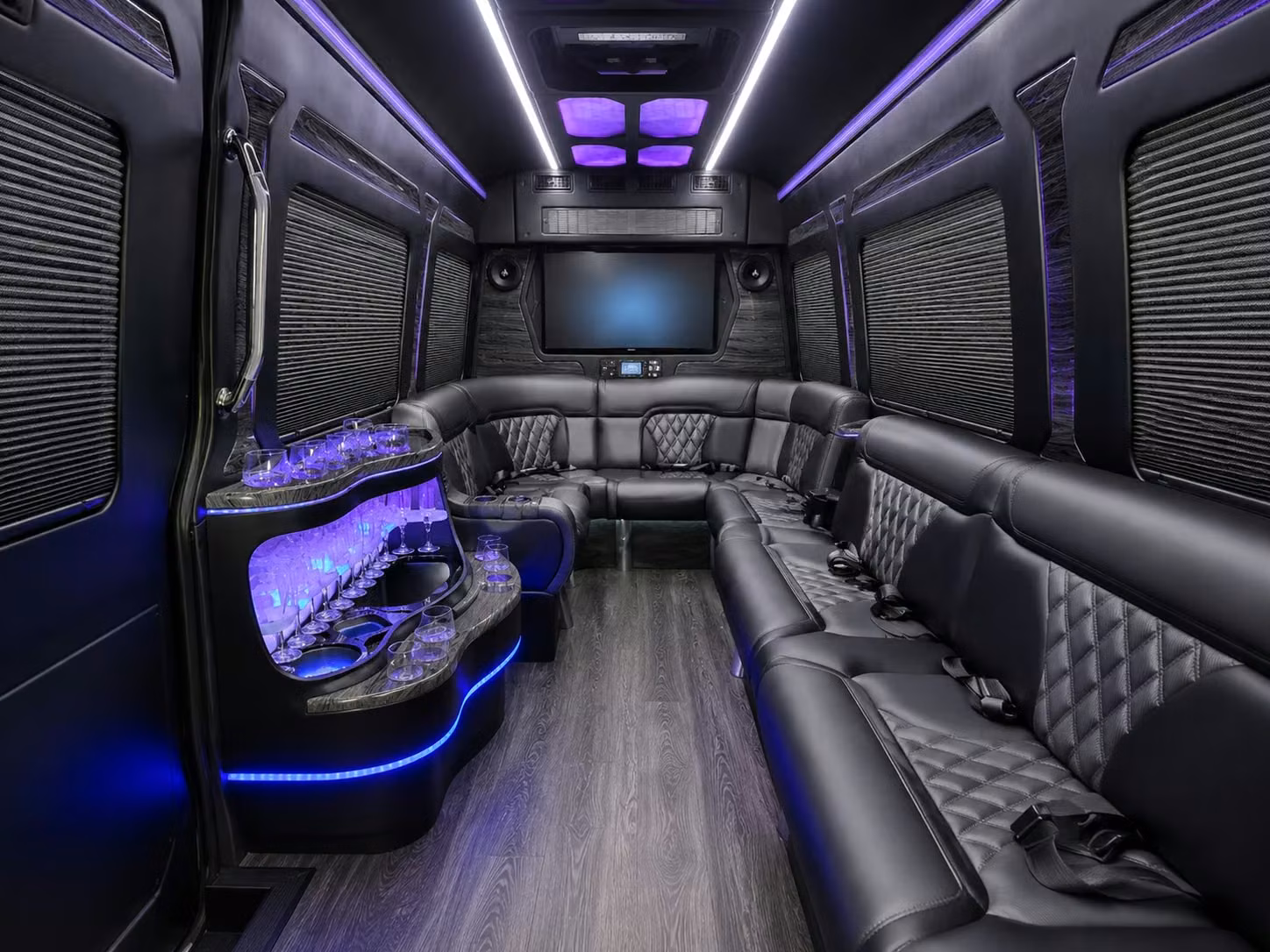 airport transfer shuttles between omaha offices and eppley airfield
