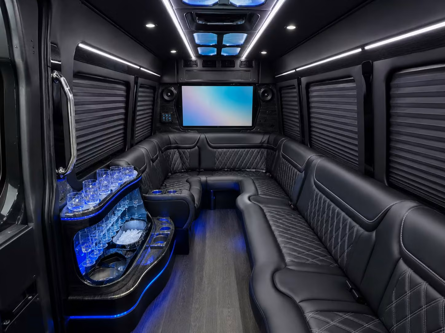 coordinating corporate retreat and team building transportation around omaha